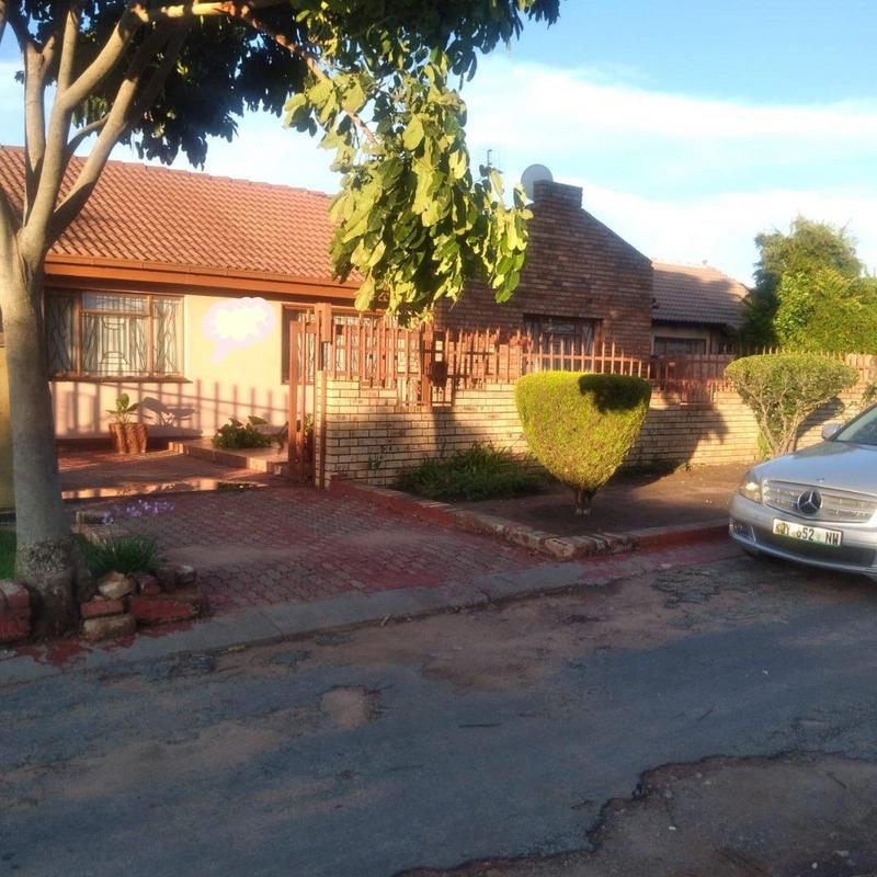 3 Bedroom Property for Sale in Mmabatho North West